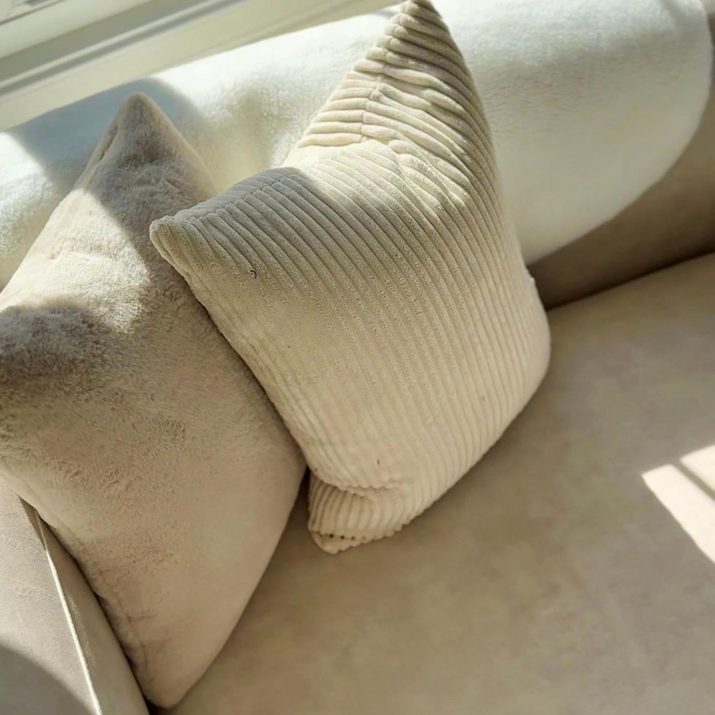 Luxury Curved Velvet Sofa for Living Room