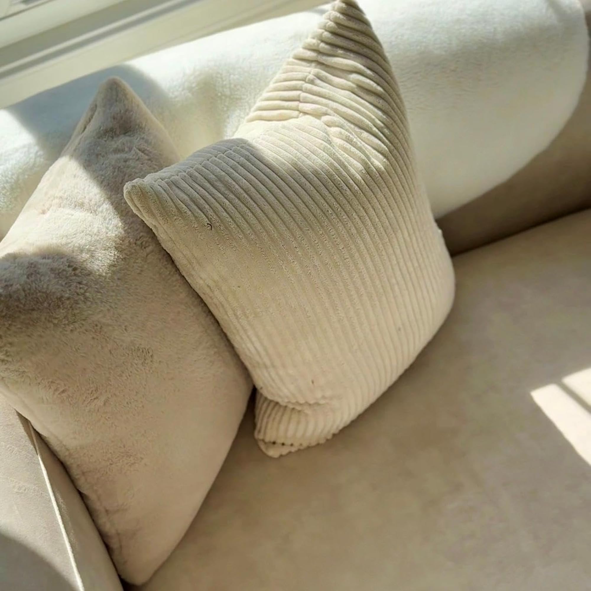 Luxury Curved Velvet Sofa for Living Room