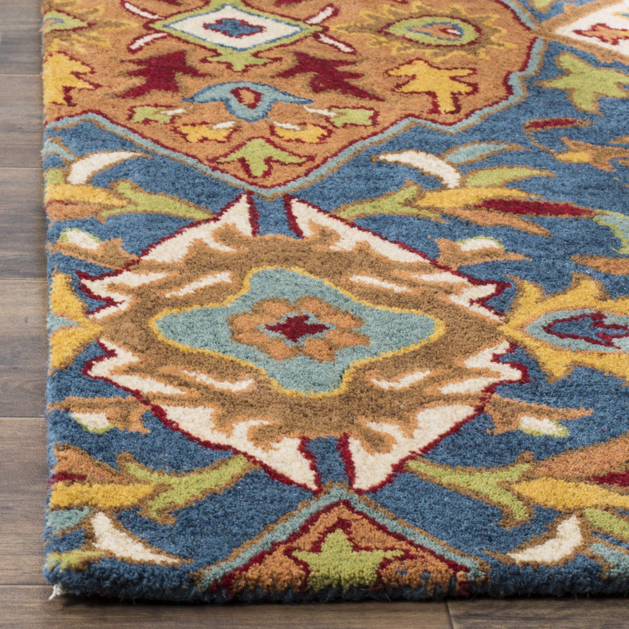 Traditional Oriental Wool Area Rug