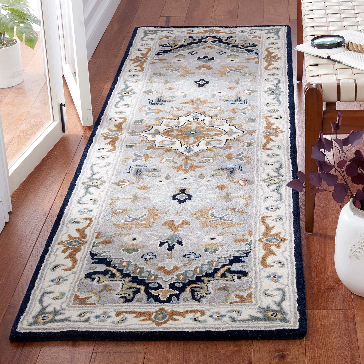 Heritage Traditional Area Rug Collection