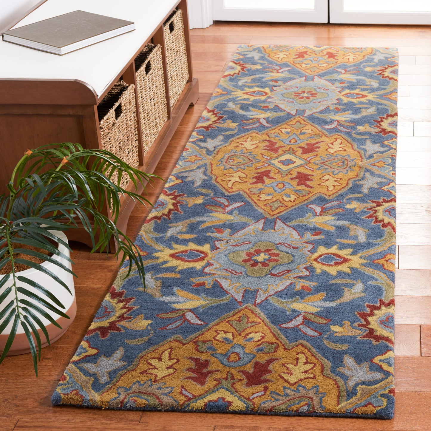 Traditional Oriental Wool Area Rug