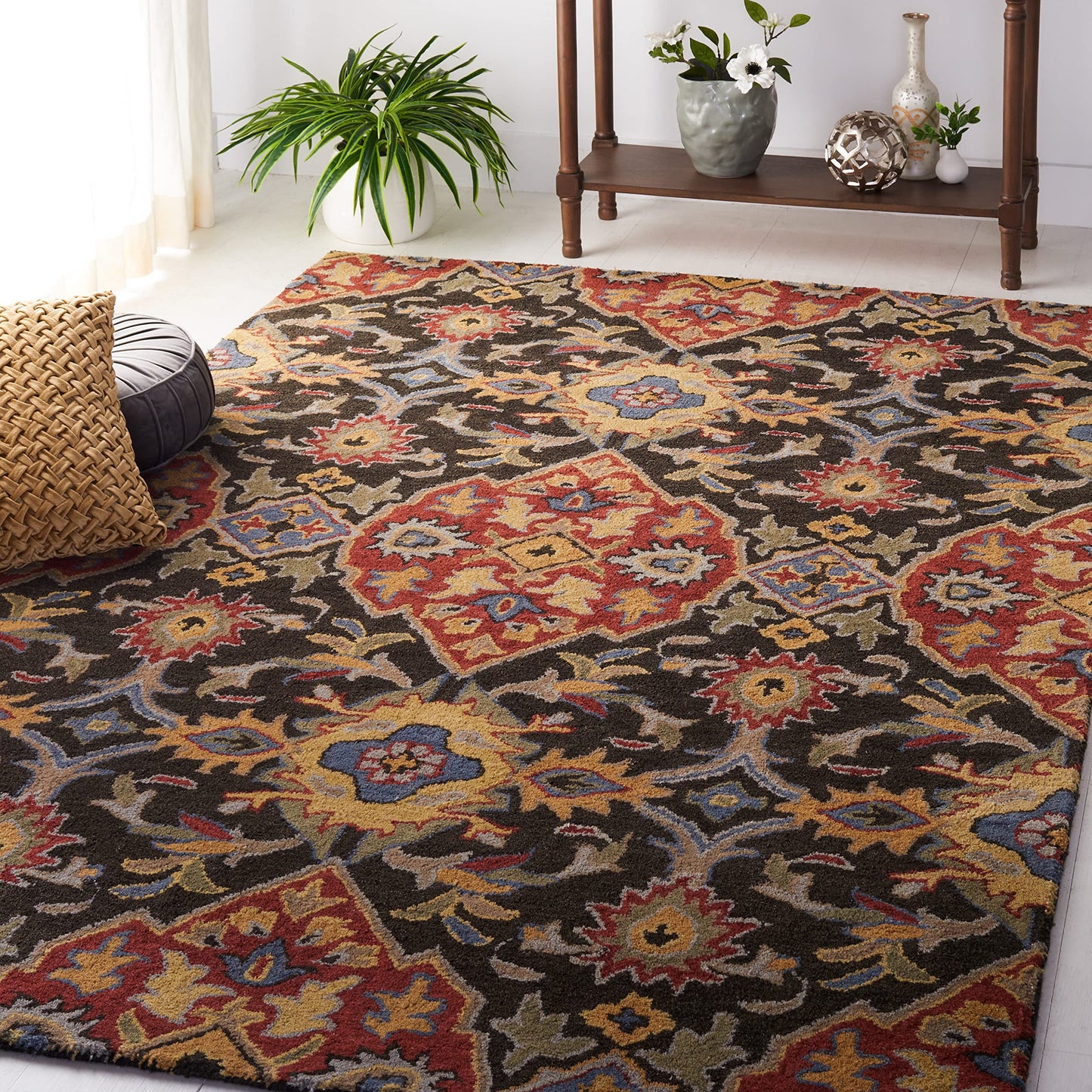 Traditional Oriental Wool Area Rug