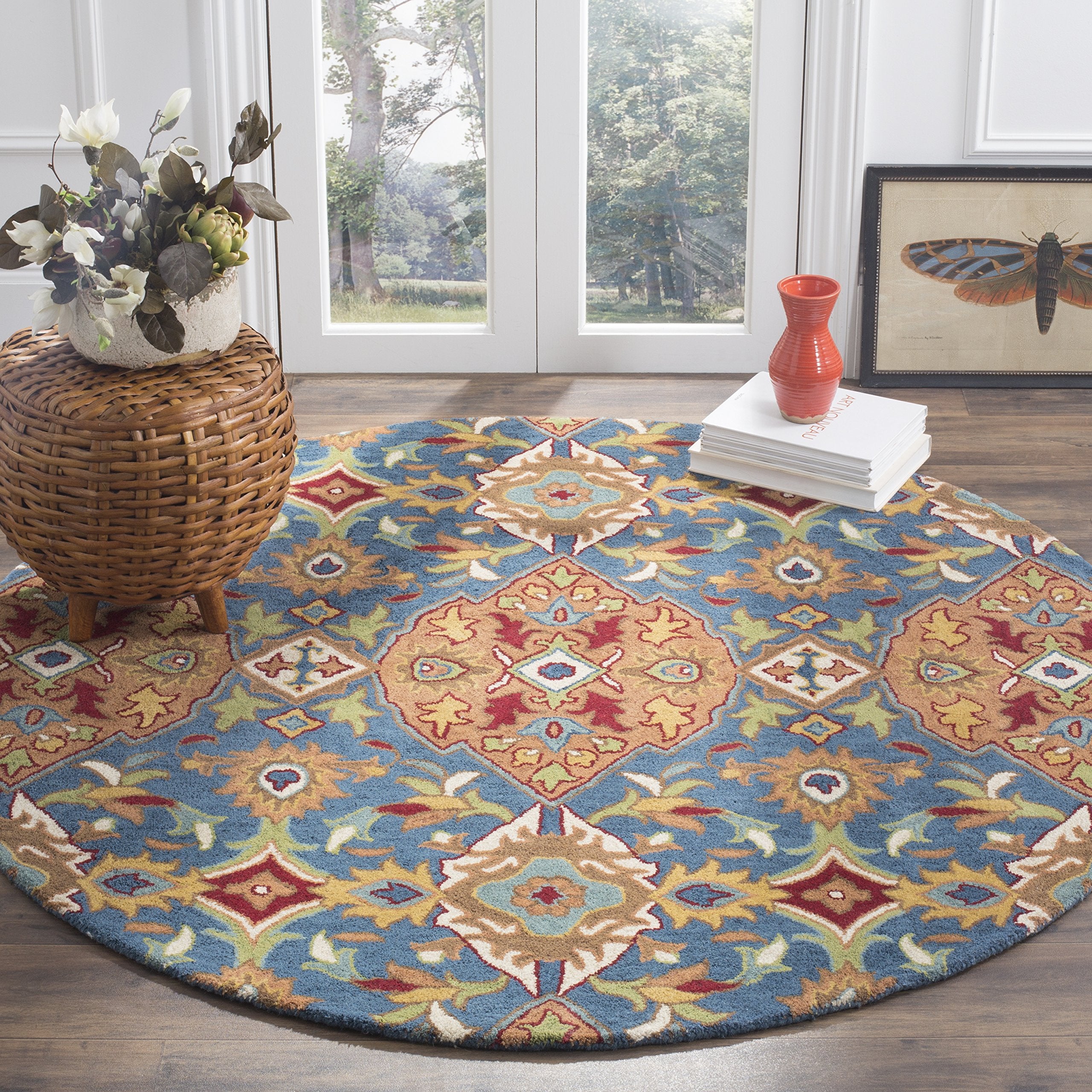 Traditional Oriental Wool Area Rug